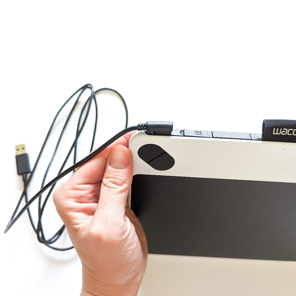 Wacom Intuos Tablet for Drawing, Writing, Design - Picture 16 of 16